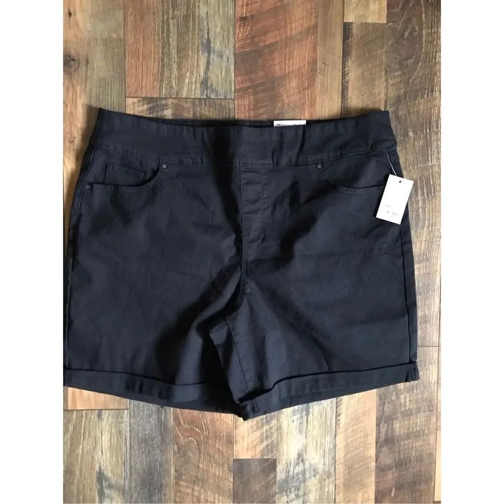 Croft & Barrow Kohls black SZ 18W high rise pull on jean shorts New with tags